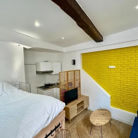 Appartement Sofia Confortable En Rdc Au Coeur De La De